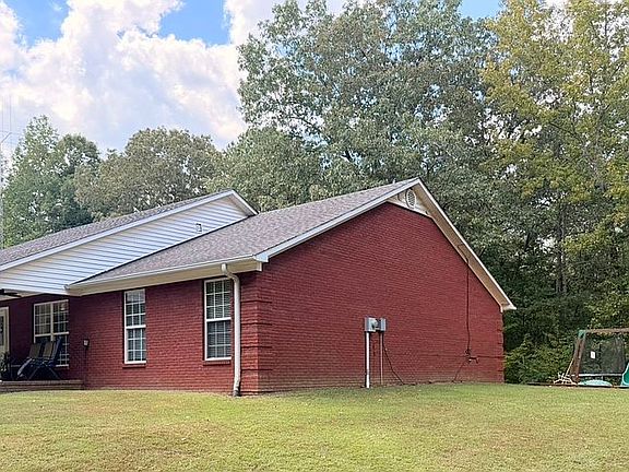 3rd image of 197 Adkins Ln