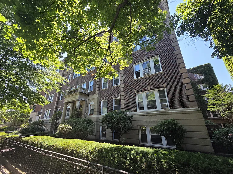 10 Wendell St #2 — Photo 10