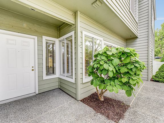 2nd image of 3640 224th Pl SE