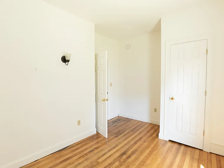 7 Fletcher Pl #1 — Photo 8