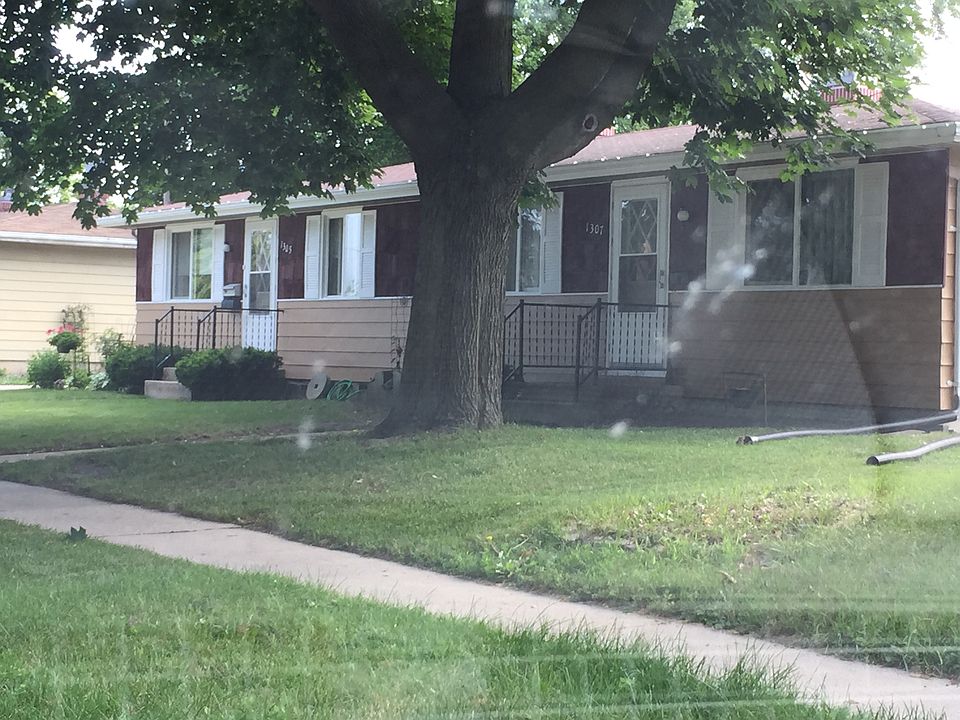 1st image of 1305 River Dr