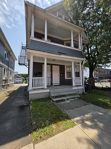 30 Fox St Photo 1