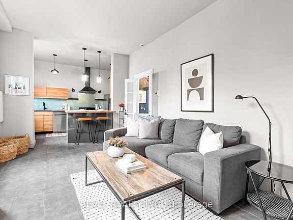 2nd image of 89 Foxley St