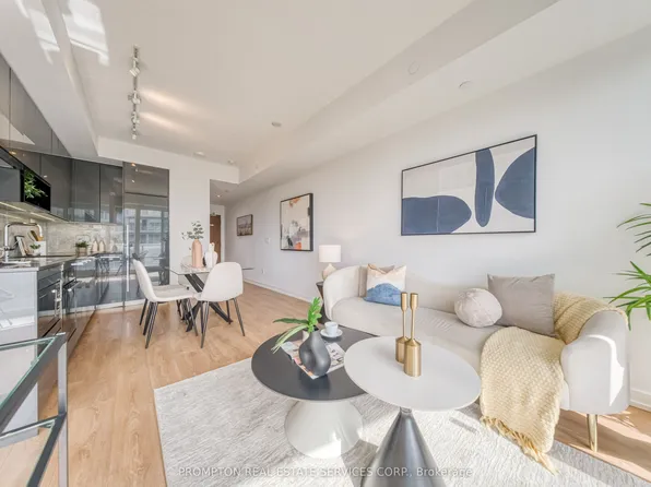 115 McMahon Dr #3802, Toronto, ON M2K 0C2