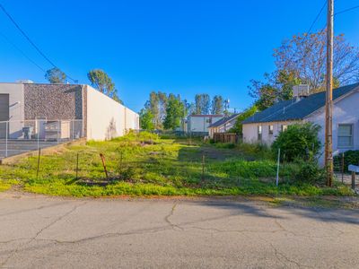 1424 Spruce St, Redding, CA, 96001