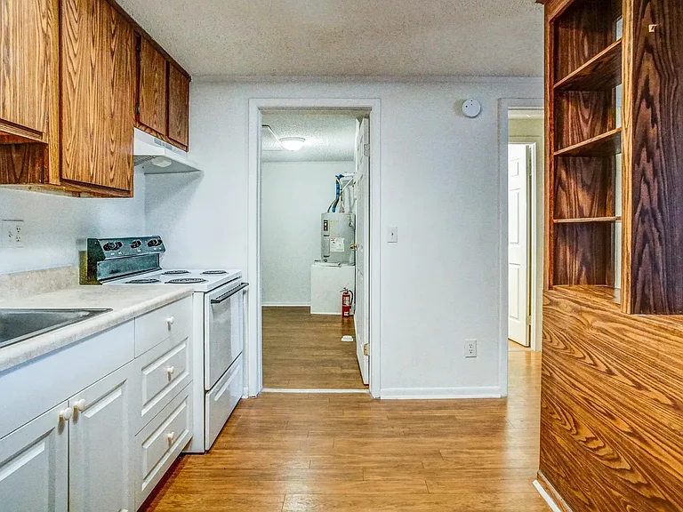 Curiosity Creek Apartments — Photo 6