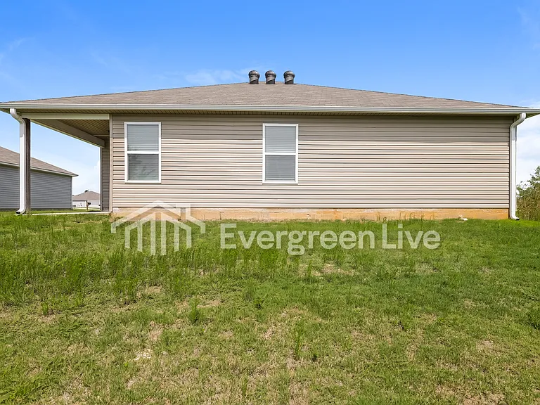 120 Ellis Dr — Photo 15