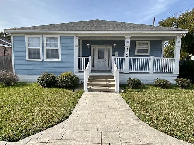 1st image of 2836 Paris Ave