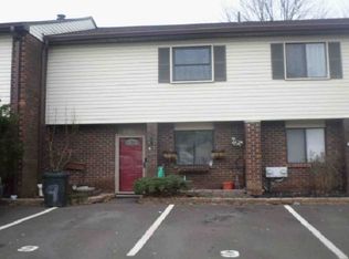 9 Village Pl #V, Hatboro, PA 19040