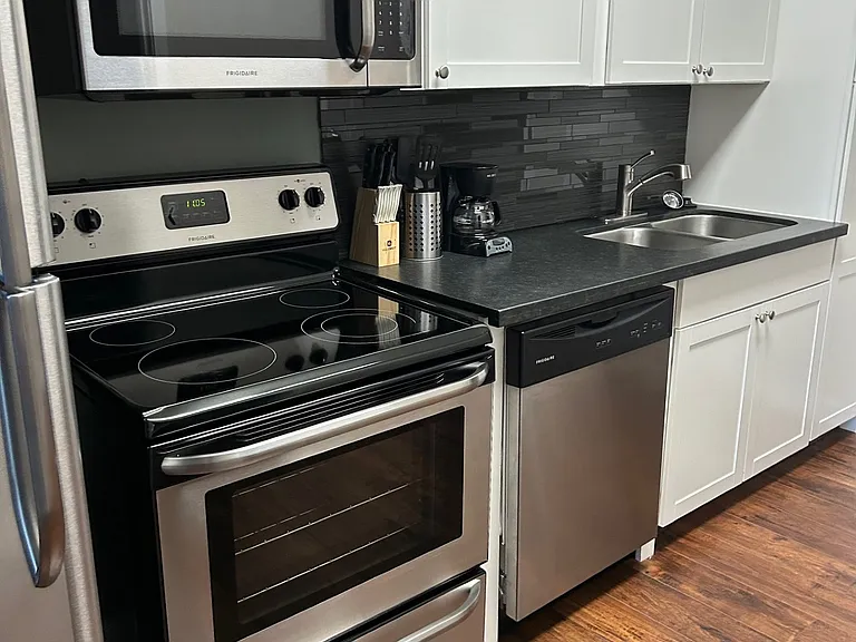 322 W Main St #206 — Photo 5