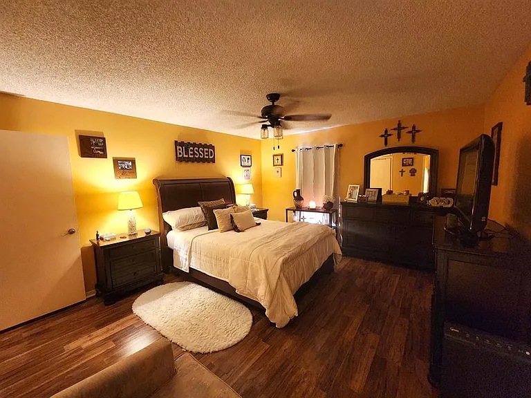 100 Royal Way Dr #3C — Photo 6
