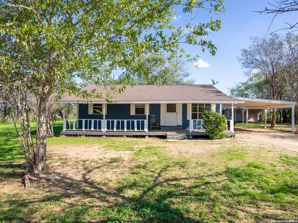 1524 PITTMAN RD, St Hedwig, TX 78152