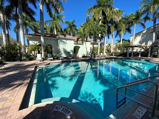 4930 NW 15th Ave — Photo 44
