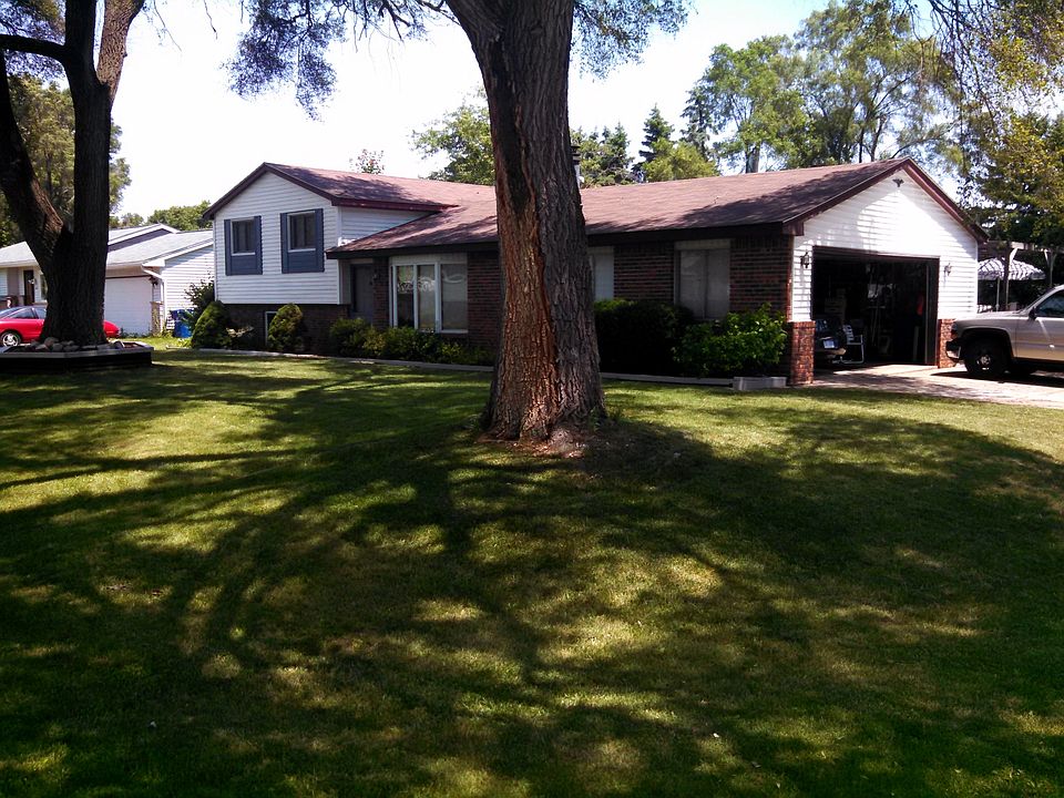 1st image of 252 Decca Dr