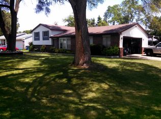 252 Decca Dr, White Lake, MI