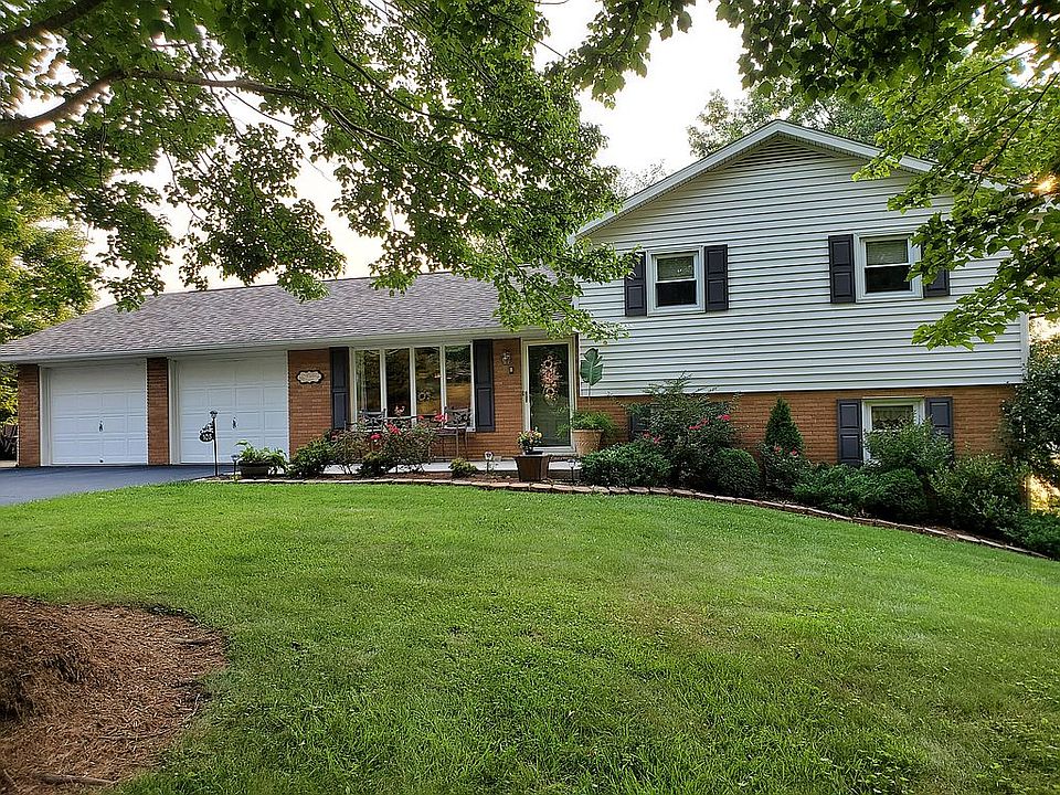 1st image of 103 Windsor Dr