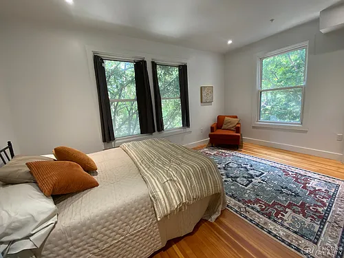 19 Regent Cir #3 Photo 1
