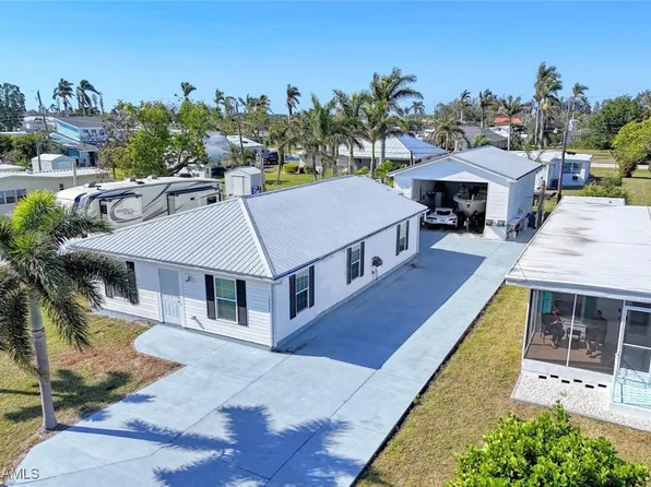 16080 Siesta Dr, Fort Myers, FL 33908