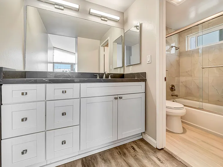 1751 Colby Ave #4 — Photo 30