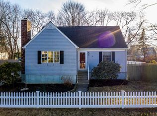61 Seymour Ave, Somerset, MA 02726