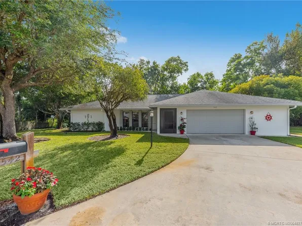 542 SE Woods Edge Trl, Stuart, FL 34997