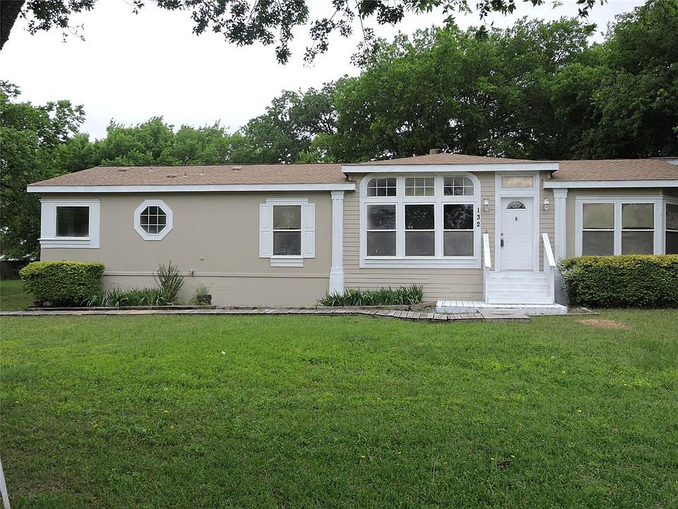 1st image of 132 Hillcrest Ln