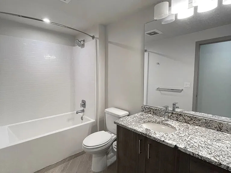 Lexington Apartments — Photo 53