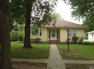 216 W Elm St, Waterville, KS 66548