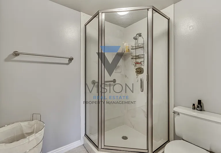 5761 S Waterbury Cir #I — Photo 15
