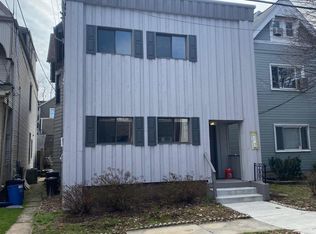 5742 Howe St APT 3, Pittsburgh, PA 15232