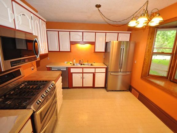 5th image of 23045 Ambassador Blvd NW