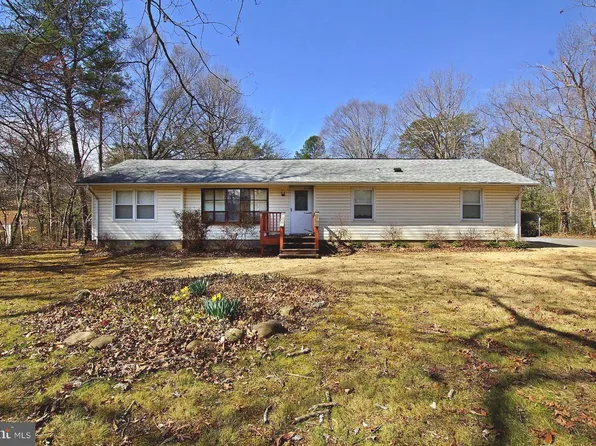 8965 Riverside Rd, Nanjemoy, MD 20662