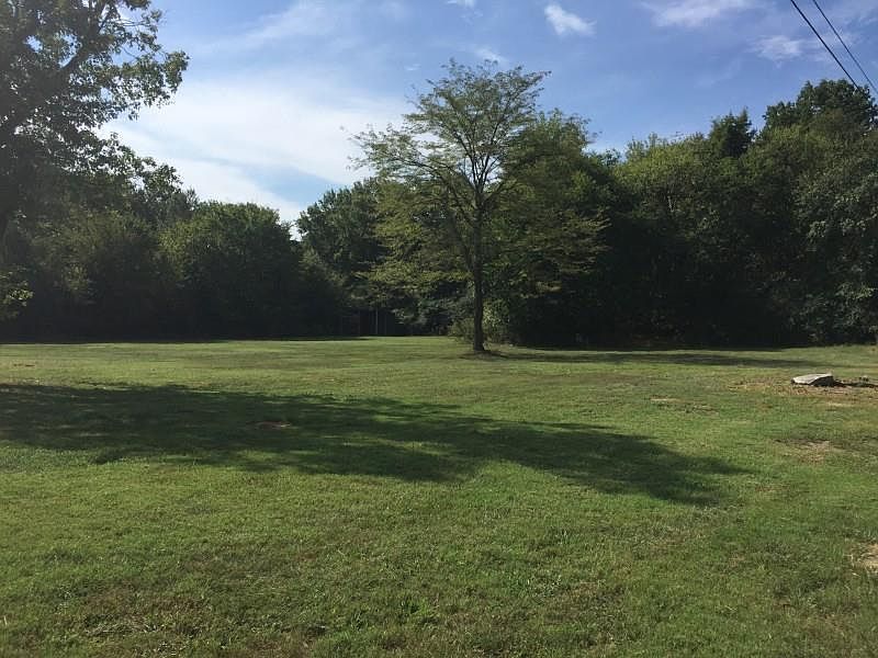 2nd image of 3477 Verona Caney Rd