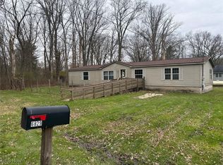 6829 Lee Rd, Newton Falls, OH 44444