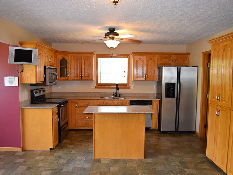 110 Dogwood Cir — Photo 9