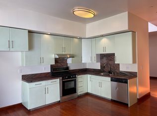 320 10th St SUITE 312, Oakland, CA 94607