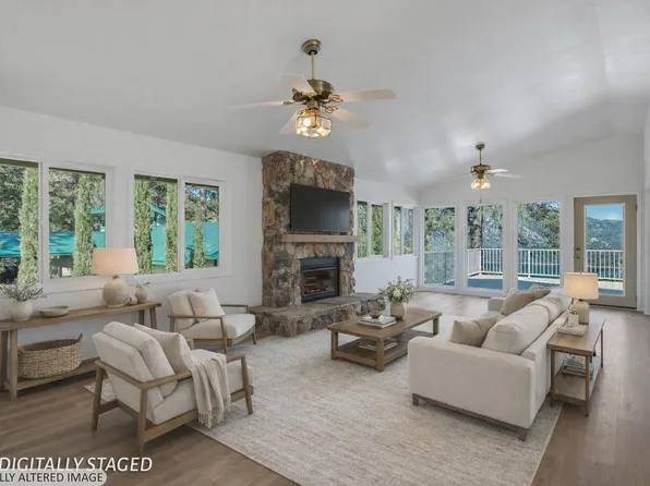 19985 Northwoods Drive, Lakehead, CA 96051