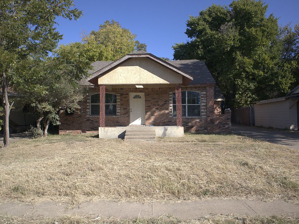 1st image of 1341 E Davis Ave