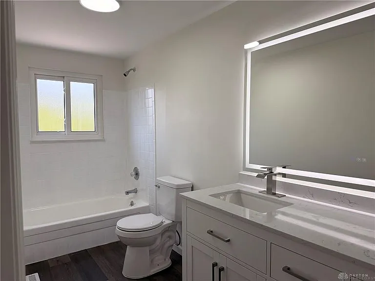 6221 Longford Rd — Photo 10
