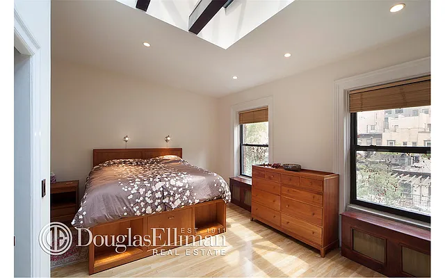 Sold by Douglas Elliman | media 18