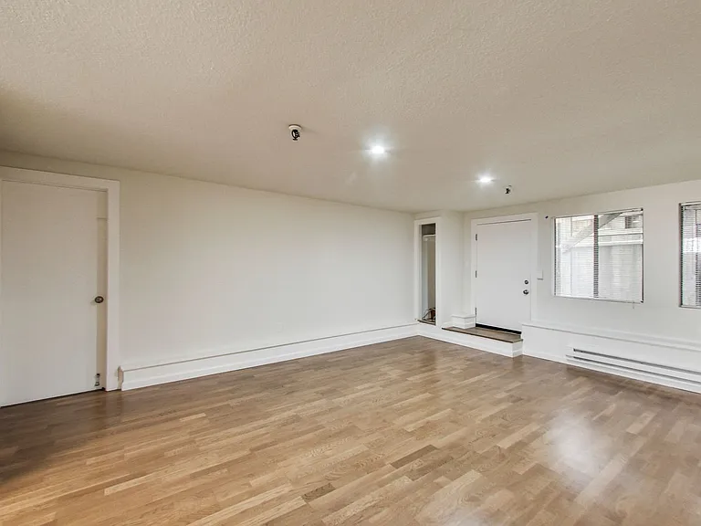 193B Henry St — Photo 7
