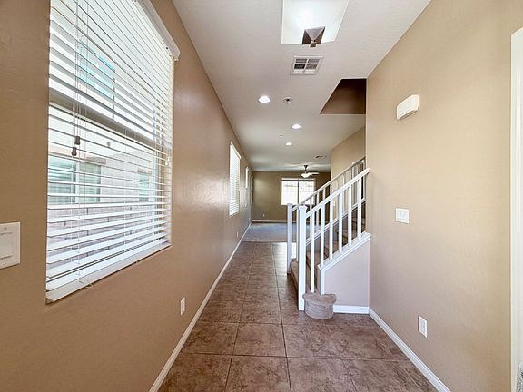 5th image of 470 Fortissimo St