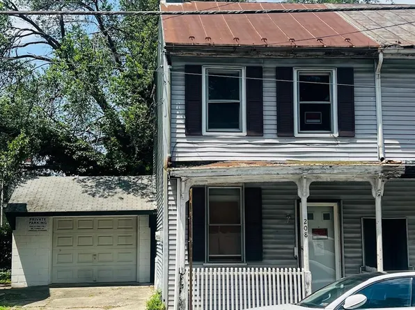 208 N West St, Carlisle, PA 17013