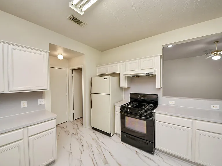4235 Custer Creek Dr — Photo 23