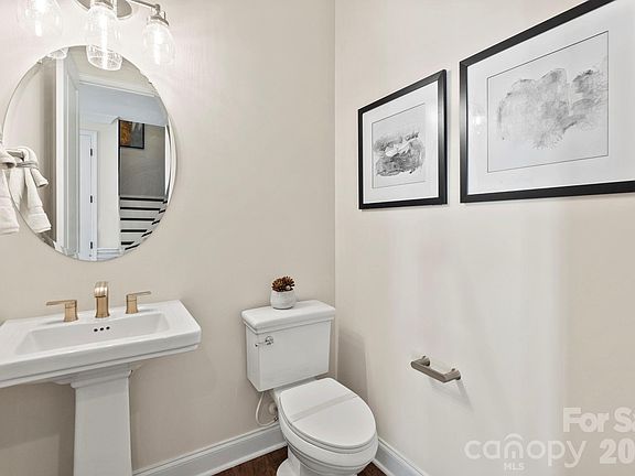 5th image of 3186 Tramore Dr
