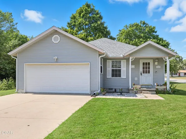 1702 S McKinley Ave, Joplin, MO 64801