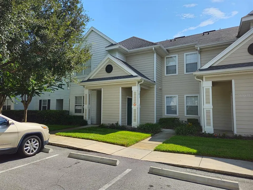 200 Southern Pecan Cir #203