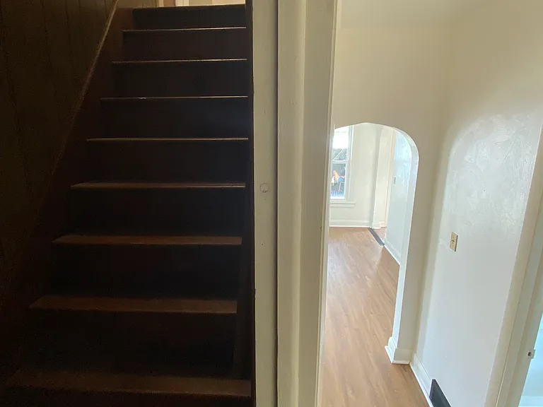 811 Willard St — Photo 8