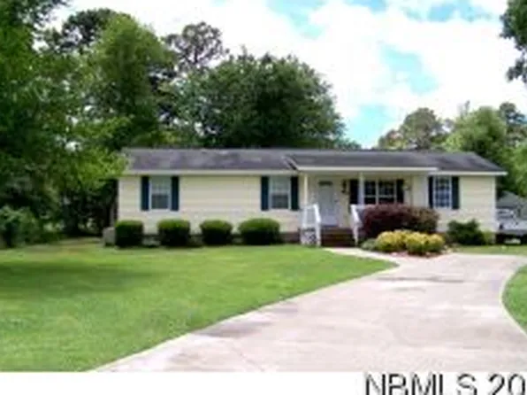 2212 Pinpoint Rd, Fayetteville, NC 28312