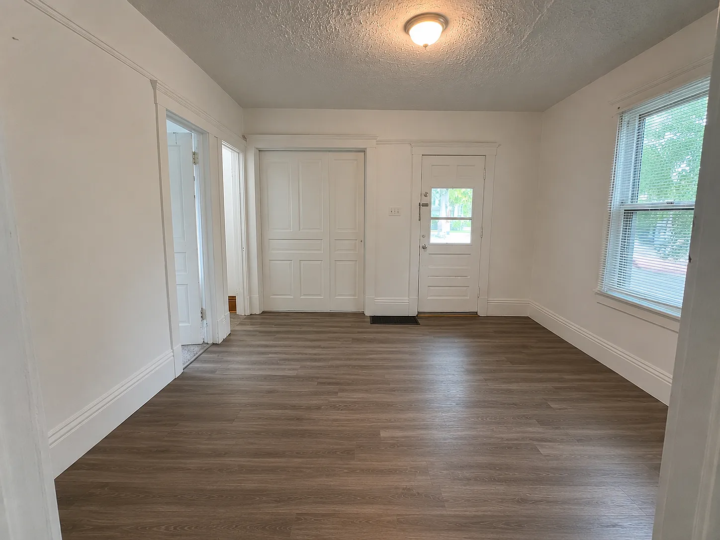 4 bed, 1780 sqft, $3,900 — Photo 2
